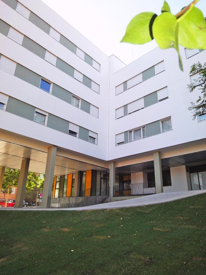 Alojamientos Universitarios Resa Hipatia Терраса Экстерьер фото